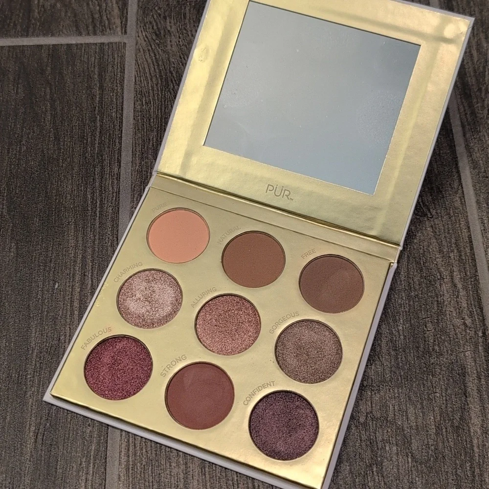 PÜR™ Be Your Selfie Palette